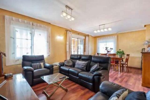 Villa in vendita a Torrevieja, Alicante, Spagna 4 camere da letto, 250 mq. N° 156079 - foto 8