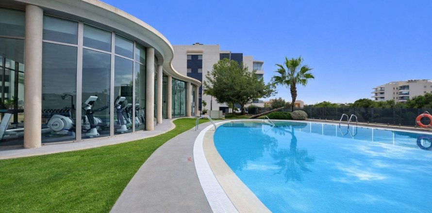 Apartment in Villamartin, Alicante, Spain 3 bedrooms, 97 sq.m. No. 156081