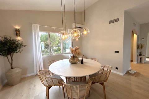 Huoneisto vuokrattavana Cala Vinyes, Mallorca, Espanja, 3 makuuhuonetta, 160 m2 No. 156064 - kuva 7