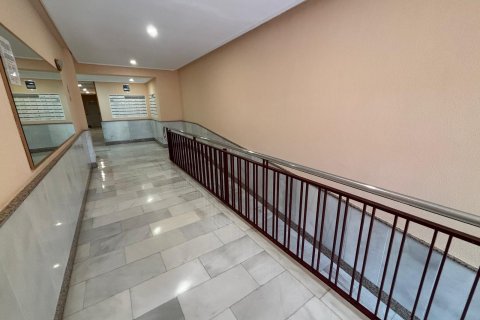 Apartment à vendre à Torrevieja, Alicante, Espagne, 3 chambres,  No. 156082 - photo 20