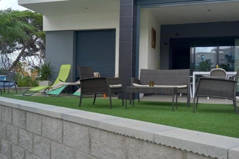 Bungalowi myytävänä Guardamar del Segura, Alicante, Espanja, 2 makuuhuonetta, 65 m2 No. 137661 - kuva 4