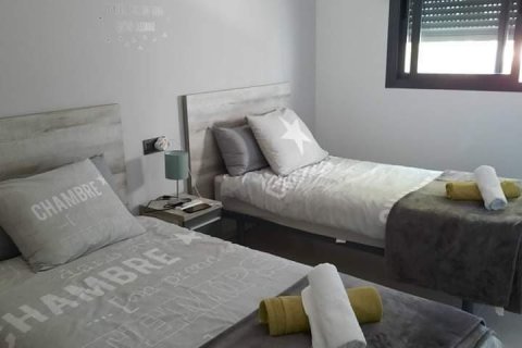 Bungalowi myytävänä Guardamar del Segura, Alicante, Espanja, 2 makuuhuonetta, 65 m2 No. 137661 - kuva 24