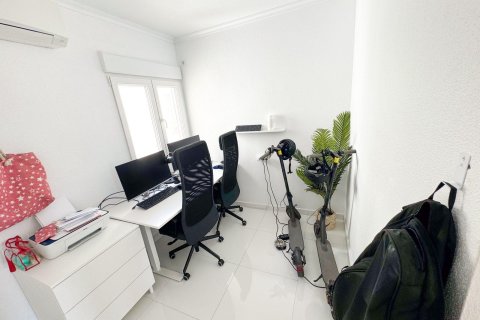 Attico in vendita a Torrevieja, Alicante, Spagna 2 camere da letto, 86 mq. N° 165435 - foto 11