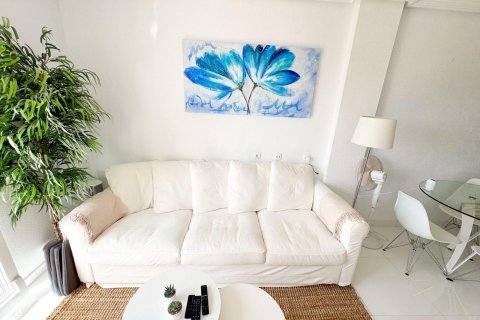 Attico in vendita a Torrevieja, Alicante, Spagna 2 camere da letto, 86 mq. N° 165435 - foto 3