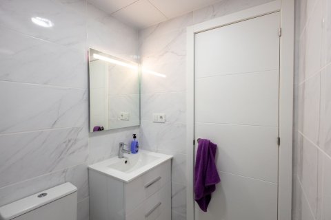 Сasa en venta en Torrevieja, Alicante, España 78 m2 No. 181672 - foto 8