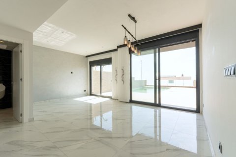 Villa à vendre à San Miguel de Salinas, Alicante, Espagne, 210 m2 No. 181674 - photo 2