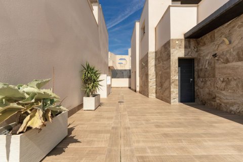 Villa à vendre à San Miguel de Salinas, Alicante, Espagne, 210 m2 No. 181674 - photo 21