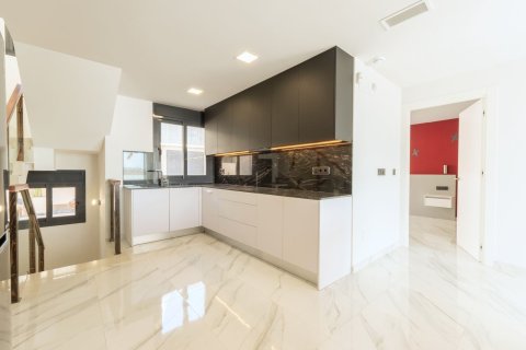 Villa à vendre à San Miguel de Salinas, Alicante, Espagne, 210 m2 No. 181674 - photo 6