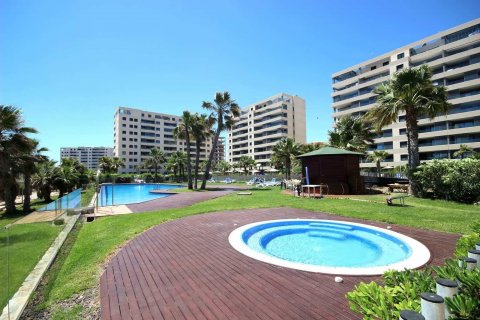 Huoneisto myytävänä Torrevieja, Alicante, Espanja, 3 makuuhuonetta, 154 m2 No. 109443 - kuva 4