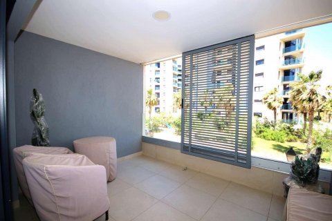 Huoneisto myytävänä Torrevieja, Alicante, Espanja, 3 makuuhuonetta, 154 m2 No. 109443 - kuva 22