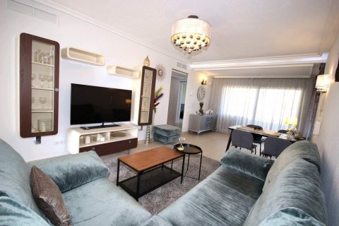 Huoneisto myytävänä Torrevieja, Alicante, Espanja, 3 makuuhuonetta, 154 m2 No. 109443 - kuva 9