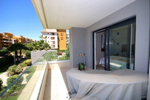 Huoneisto myytävänä Torrevieja, Alicante, Espanja, 3 makuuhuonetta, 154 m2 No. 109443 - kuva 15