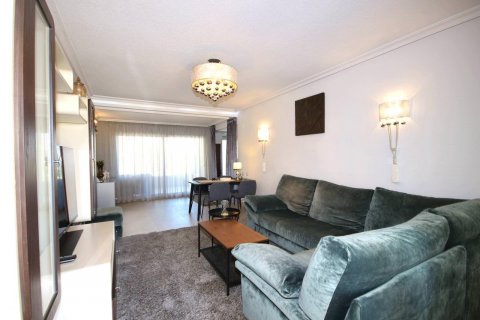 Huoneisto myytävänä Torrevieja, Alicante, Espanja, 3 makuuhuonetta, 154 m2 No. 109443 - kuva 12