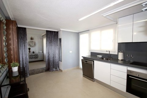 Huoneisto myytävänä Torrevieja, Alicante, Espanja, 3 makuuhuonetta, 154 m2 No. 109443 - kuva 23