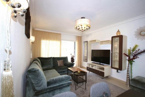 Huoneisto myytävänä Torrevieja, Alicante, Espanja, 3 makuuhuonetta, 154 m2 No. 109443 - kuva 14