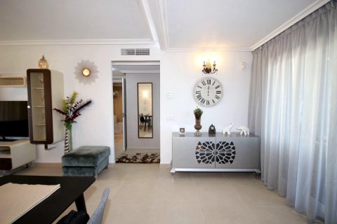 Huoneisto myytävänä Torrevieja, Alicante, Espanja, 3 makuuhuonetta, 154 m2 No. 109443 - kuva 5
