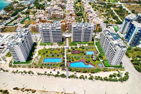 Huoneisto myytävänä Torrevieja, Alicante, Espanja, 3 makuuhuonetta, 154 m2 No. 109443 - kuva 2