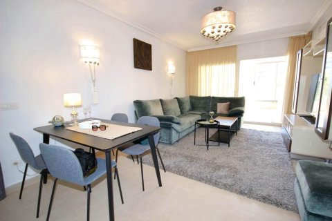 Huoneisto myytävänä Torrevieja, Alicante, Espanja, 3 makuuhuonetta, 154 m2 No. 109443 - kuva 13
