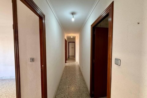 Apartment for sale in Torrevieja, Alicante, Spain 3 bedrooms, 119 sq.m. No. 144367 - photo 19