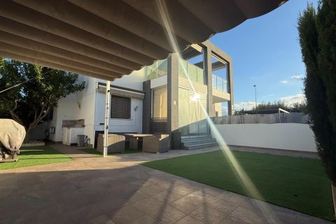 Apartment for sale in Torrevieja, Alicante, Spain 3 bedrooms, 99 sq.m. No. 144362 - photo 4