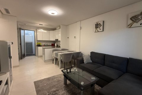 Apartment for sale in Torrevieja, Alicante, Spain 3 bedrooms, 99 sq.m. No. 144362 - photo 11