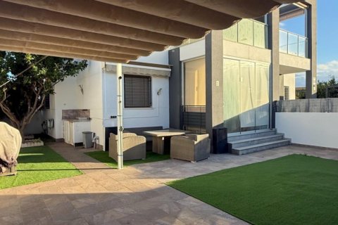 Apartment for sale in Torrevieja, Alicante, Spain 3 bedrooms, 99 sq.m. No. 144362 - photo 3