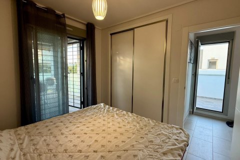 Apartment for sale in Torrevieja, Alicante, Spain 3 bedrooms, 99 sq.m. No. 144362 - photo 30