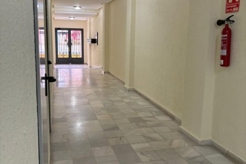 Apartment for sale in Torrevieja, Alicante, Spain 2 bedrooms, 100 sq.m. No. 144361 - photo 6