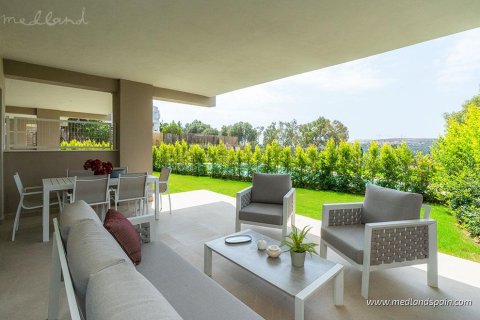 Apartment for sale in Estepona, Malaga, Spain 3 bedrooms, 103 sq.m. No. 143877 - photo 1