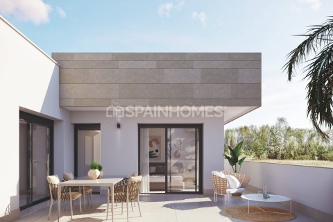 Villa till salu i San Javier, Murcia, Spanien 3 sovrum, 147 kvm. Nr. 143875 - foto 3