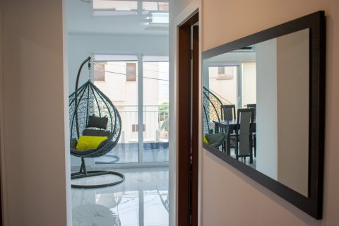 Apartment for sale Torrevieja, Alicante, Spain 2 bedrooms, 81 sq.m. No. 135664 - photo 15
