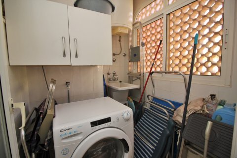 Huoneisto myytävänä Cabo Roig, Alicante, Espanja, 3 makuuhuonetta, 100 m2 No. 135670 - kuva 11