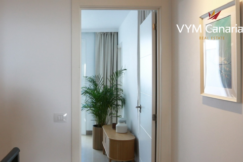 Townhouse for sale in San Miguel de Abona, Tenerife, Spain 4 bedrooms, 180 sq.m. No. 164407 - photo 22