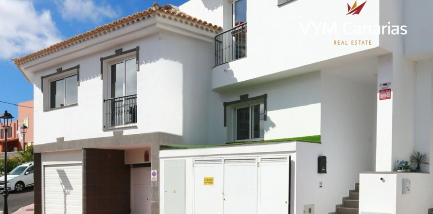 Townhouse in San Miguel de Abona, Tenerife, Spain 4 bedrooms, 180 sq.m. No. 164407