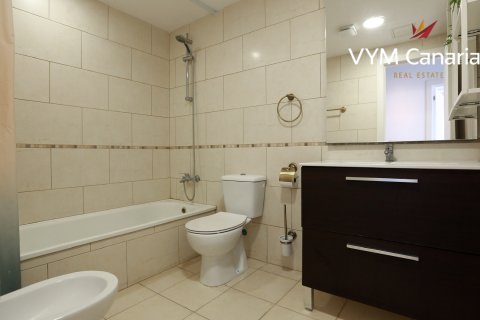 Townhouse for sale in San Miguel de Abona, Tenerife, Spain 4 bedrooms, 180 sq.m. No. 164407 - photo 24