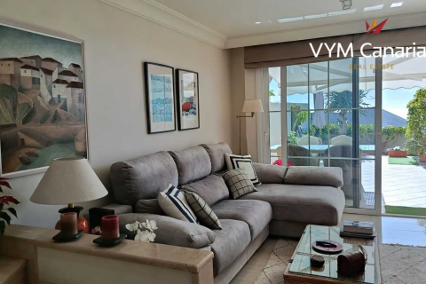 Townhouse for sale in Chayofa, Tenerife, Spain 2 bedrooms, 150 sq.m. No. 164409 - photo 5