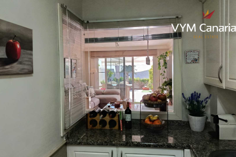 Townhouse for sale in Chayofa, Tenerife, Spain 2 bedrooms, 150 sq.m. No. 164409 - photo 15