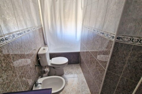 House for sale Alicante, Spain 3 bedrooms, 100 sq.m. No. 137647 - photo 12