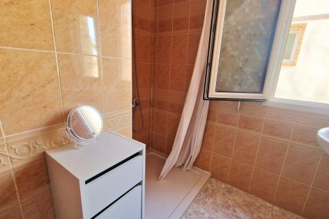 House for sale Alicante, Spain 3 bedrooms, 100 sq.m. No. 137647 - photo 15
