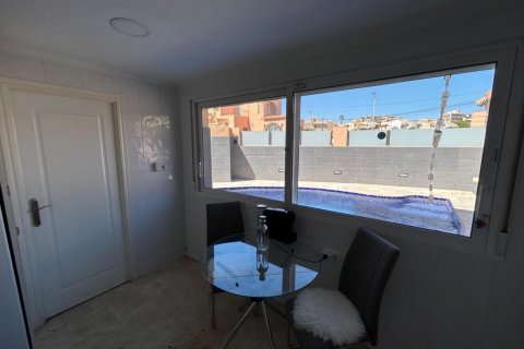 Villa for sale Torrevieja, Alicante, Spain 5 bedrooms, 105 sq.m. No. 137644 - photo 22