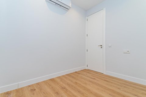 Apartament w Madrid, Hiszpania 3 sypialnie, 150 mkw. nr 178268 – zdjęcie 23