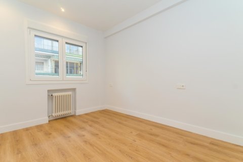 Apartament w Madrid, Hiszpania 3 sypialnie, 150 mkw. nr 178268 – zdjęcie 13