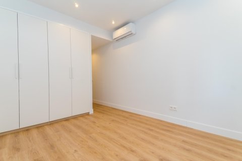 Apartament w Madrid, Hiszpania 3 sypialnie, 150 mkw. nr 178268 – zdjęcie 16