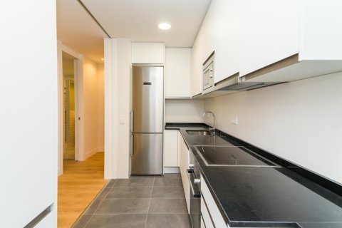Apartament w Madrid, Hiszpania 3 sypialnie, 150 mkw. nr 178268 – zdjęcie 9