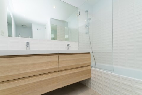 Apartament w Madrid, Hiszpania 3 sypialnie, 150 mkw. nr 178268 – zdjęcie 24
