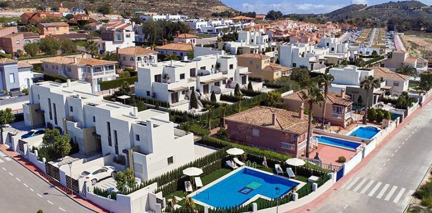 Appartamento a Busot, Alicante, Spagna 3 camere da letto, 130 mq. N° 178267