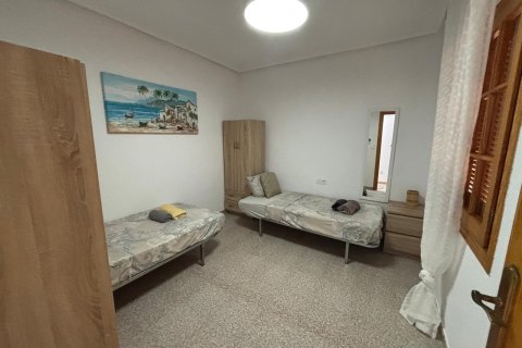 Lägenhet till salu i Torrevieja, Alicante, Spanien 1 sovrum, 76.01 kvm. Nr. 178265 - foto 11