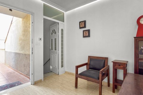 Huoneisto myytävänä Alicante, Espanja, 3 makuuhuonetta, 102 m2 No. 189471 - kuva 8