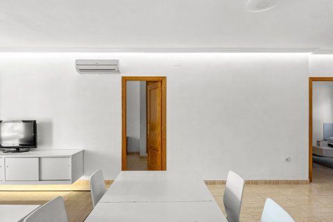Huoneisto myytävänä Alicante, Espanja, 3 makuuhuonetta, 102 m2 No. 189471 - kuva 19