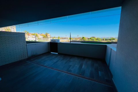 Apartamento en venta en La Manga del Mar Menor, Murcia, España 2 dormitorios, 105 m2 No. 189469 - foto 27